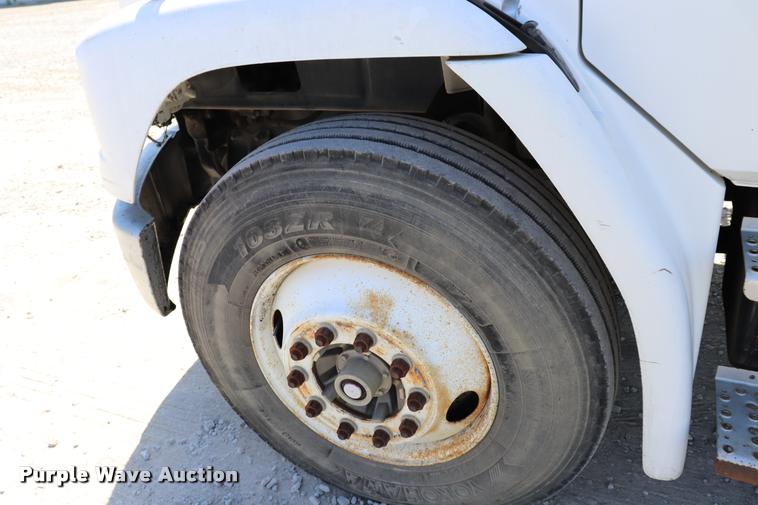 image for item DK9583 2002 Freightliner FL80 refrigerated truck