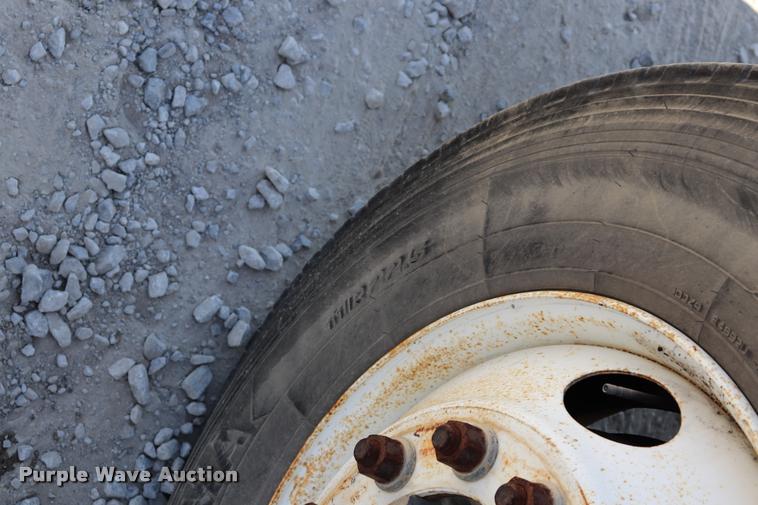 image for item DK9583 2002 Freightliner FL80 refrigerated truck