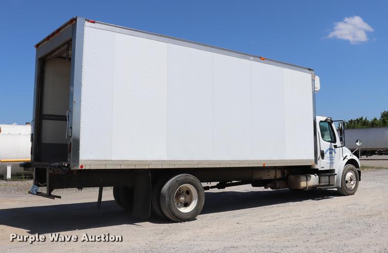 image for item DK9584 2005 Freightliner Business Class M2 refrigerated truck
