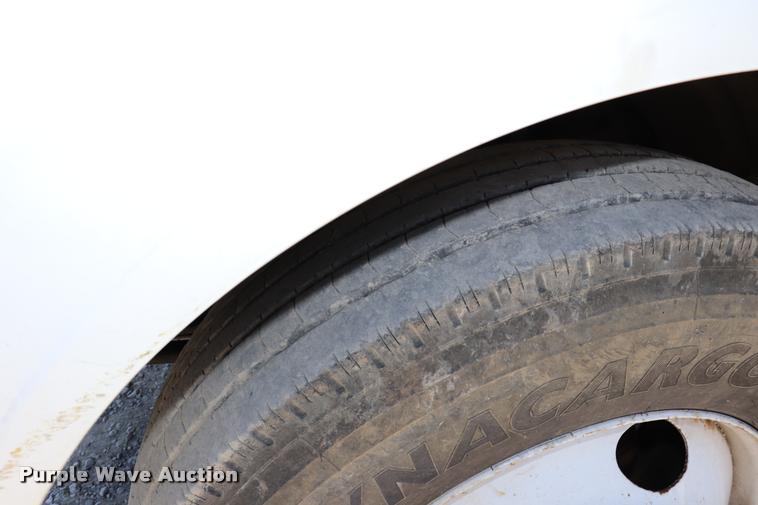 image for item DK9584 2005 Freightliner Business Class M2 refrigerated truck