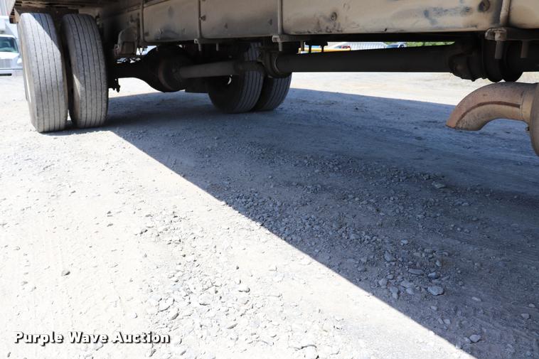 image for item DK9584 2005 Freightliner Business Class M2 refrigerated truck