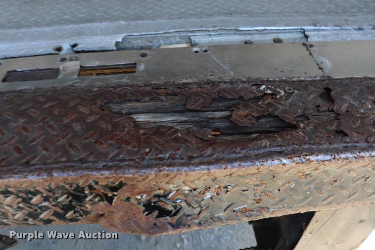 image for item DK9584 2005 Freightliner Business Class M2 refrigerated truck