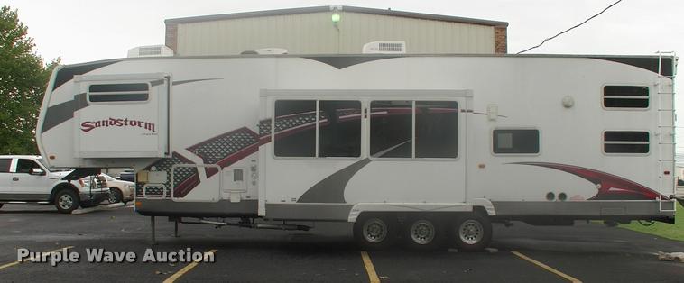 image for item DK9600 2009 Forest River Sandstorm toy hauler