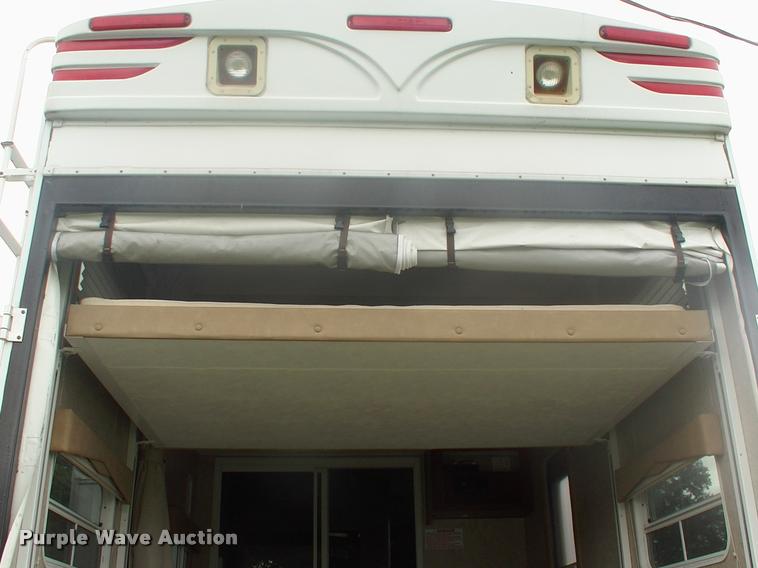 image for item DK9600 2009 Forest River Sandstorm toy hauler