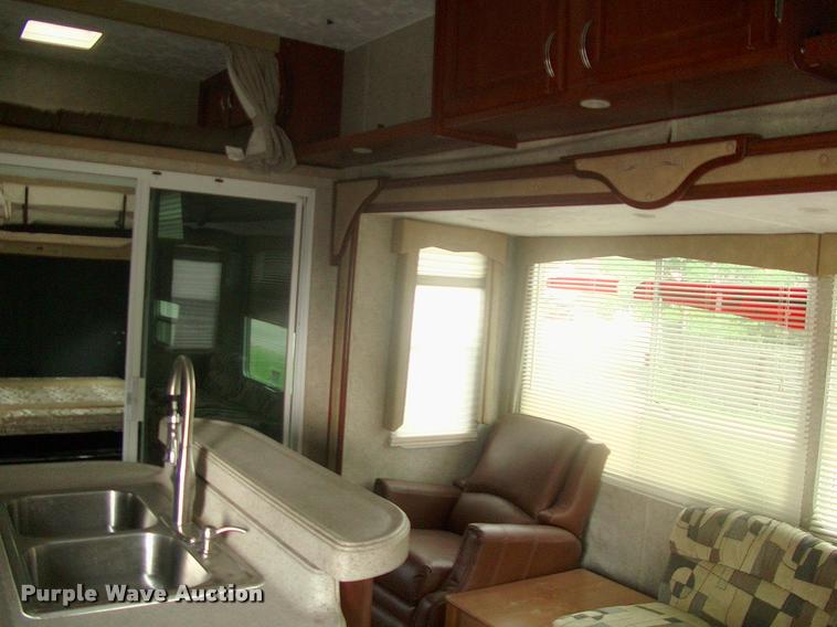 image for item DK9600 2009 Forest River Sandstorm toy hauler