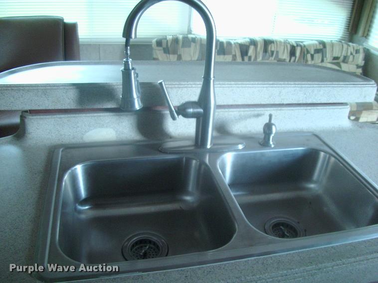 image for item DK9600 2009 Forest River Sandstorm toy hauler