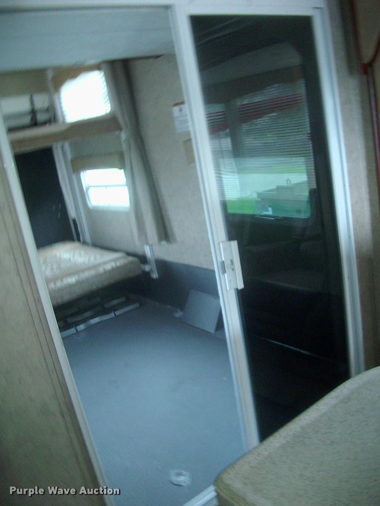 image for item DK9600 2009 Forest River Sandstorm toy hauler