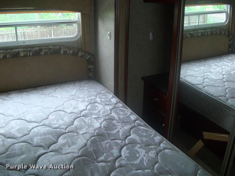 image for item DK9600 2009 Forest River Sandstorm toy hauler