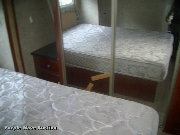 image for item DK9600 2009 Forest River Sandstorm toy hauler