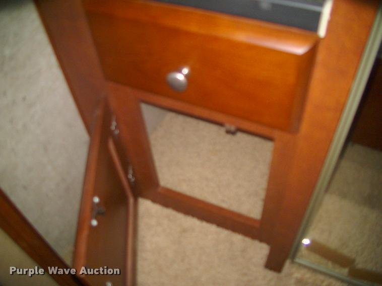 image for item DK9600 2009 Forest River Sandstorm toy hauler