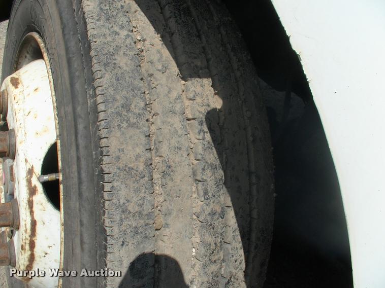 image for item DK9606 2001 Sterling M5500 Acterra flatbed truck