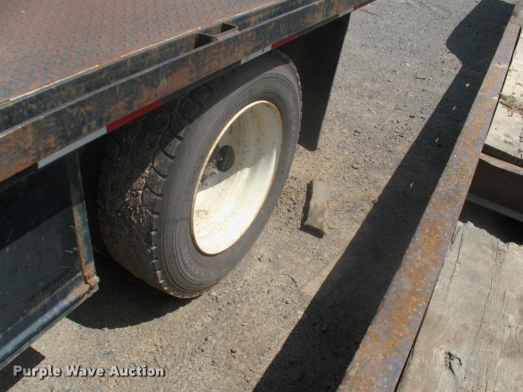 image for item DK9606 2001 Sterling M5500 Acterra flatbed truck