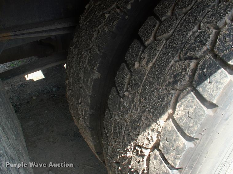 image for item DK9606 2001 Sterling M5500 Acterra flatbed truck