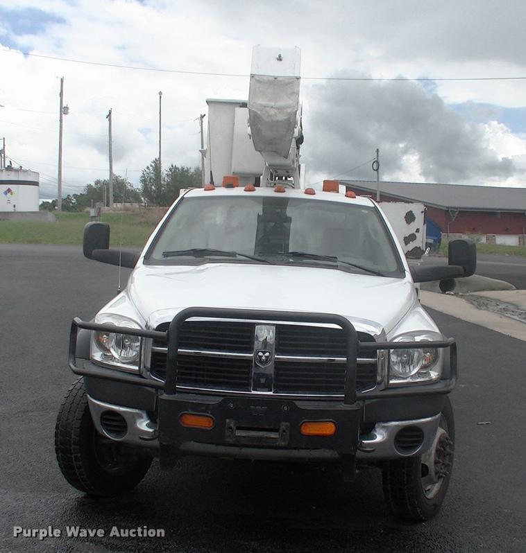 image for item DK9608 2010 Dodge Ram 5500 bucket truck