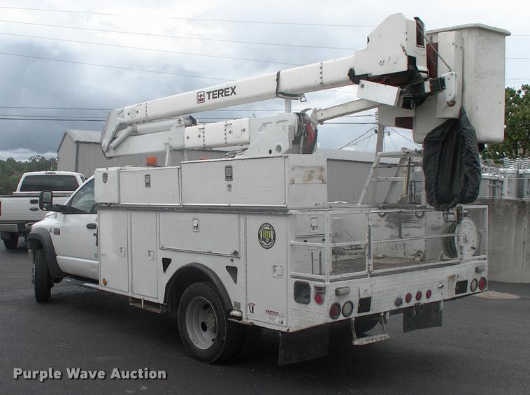 image for item DK9608 2010 Dodge Ram 5500 bucket truck