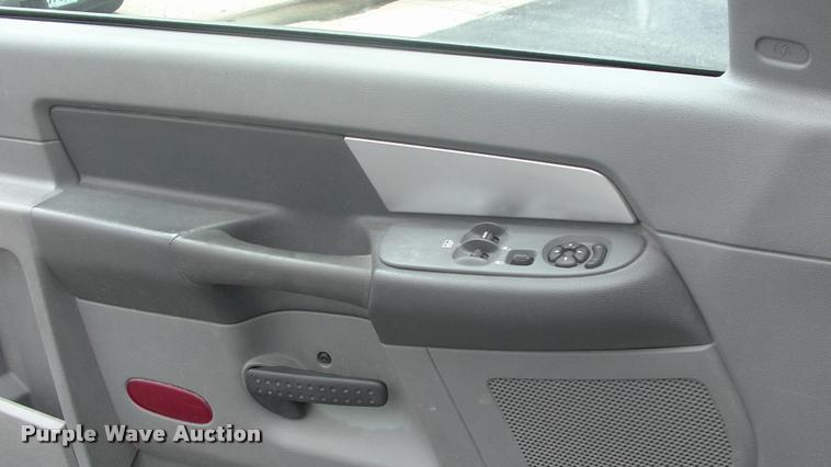 image for item DK9608 2010 Dodge Ram 5500 bucket truck