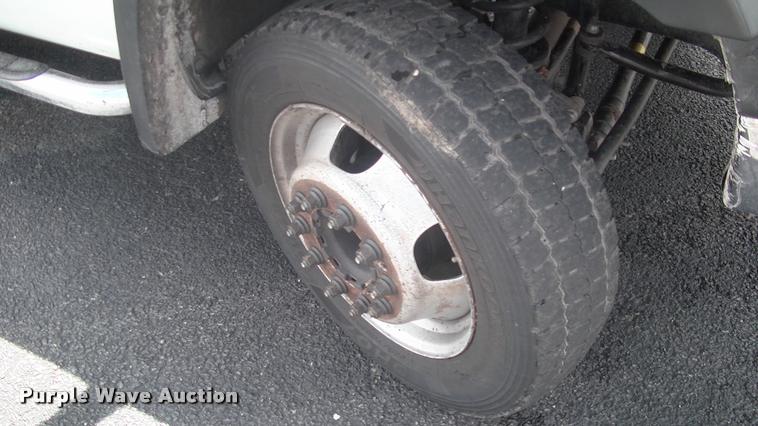 image for item DK9608 2010 Dodge Ram 5500 bucket truck