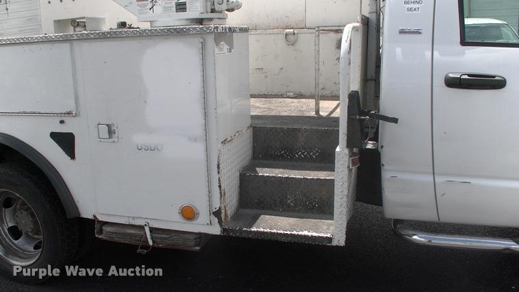image for item DK9608 2010 Dodge Ram 5500 bucket truck