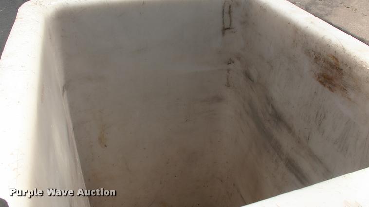 image for item DK9608 2010 Dodge Ram 5500 bucket truck