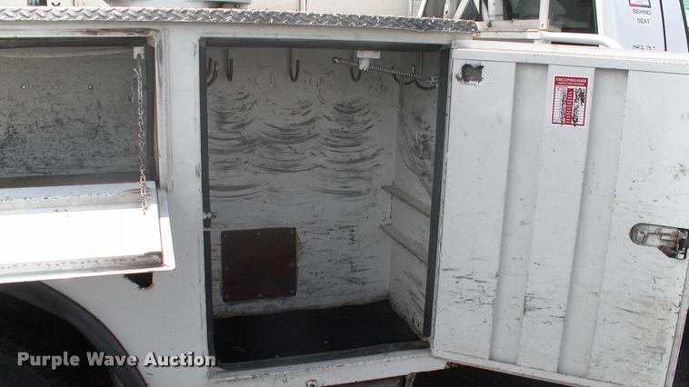 image for item DK9608 2010 Dodge Ram 5500 bucket truck