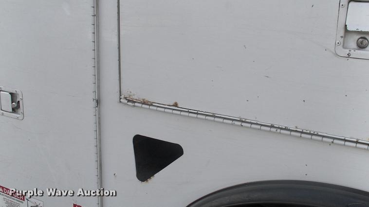 image for item DK9608 2010 Dodge Ram 5500 bucket truck