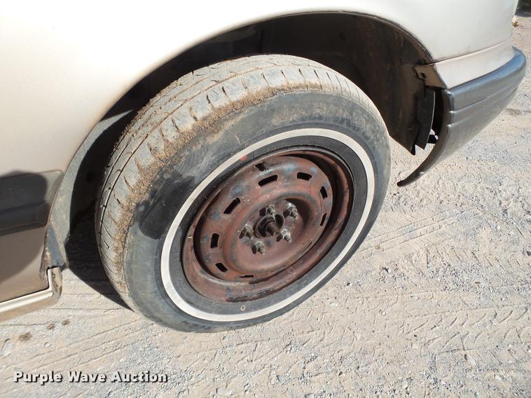 image for item DL9100 1992 Ford Taurus