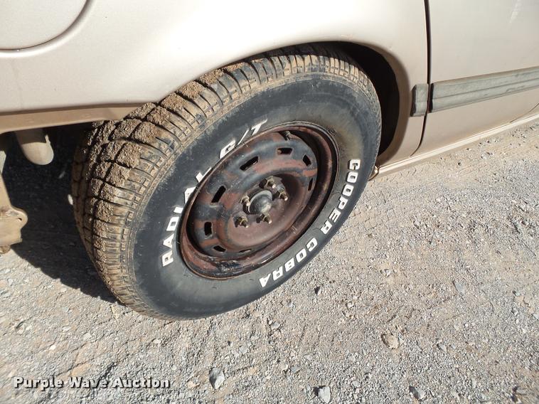 image for item DL9100 1992 Ford Taurus