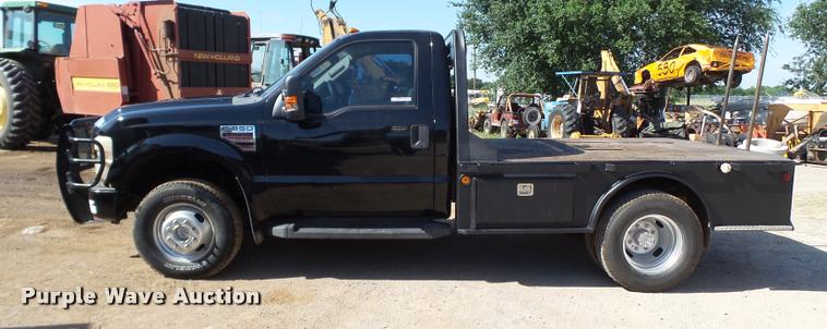 image for item DL9101 2008 Ford F350 Super Duty flatbed pickup truck