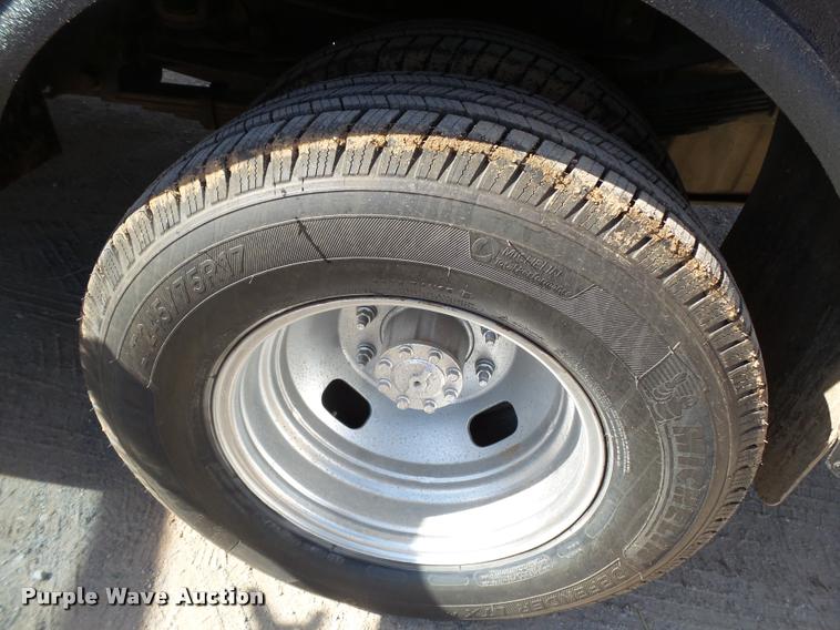 image for item DL9101 2008 Ford F350 Super Duty flatbed pickup truck