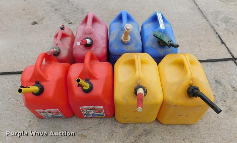 image for item DM9457 (8) fuel cans
