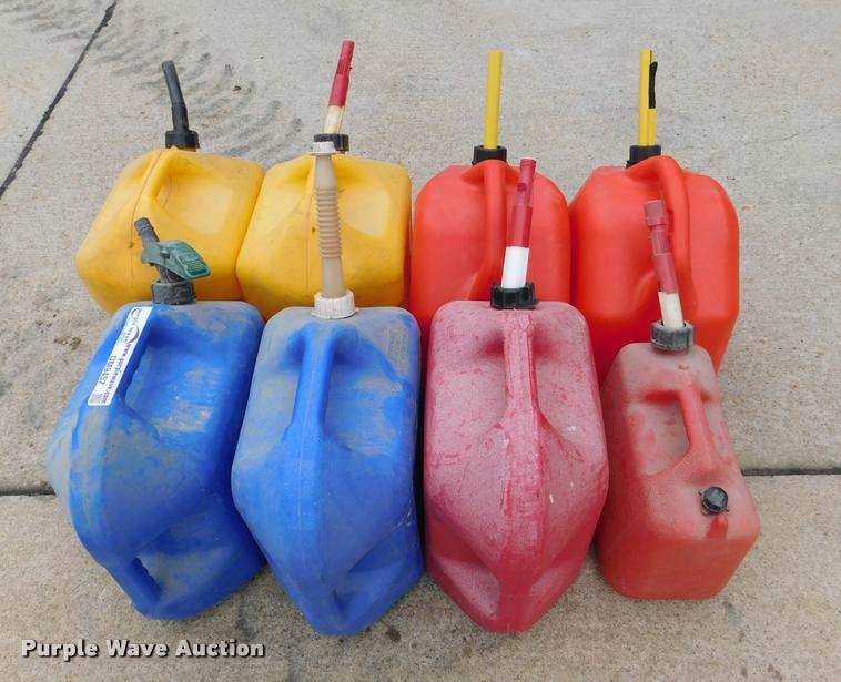 image for item DM9457 (8) fuel cans