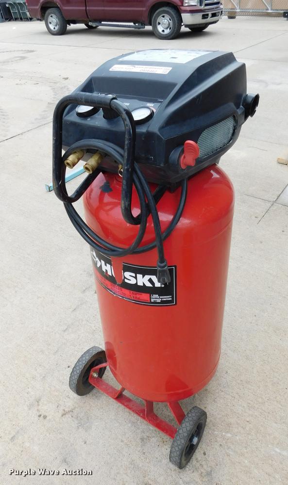 image for item DM9462 Husky 671-049 air compressor
