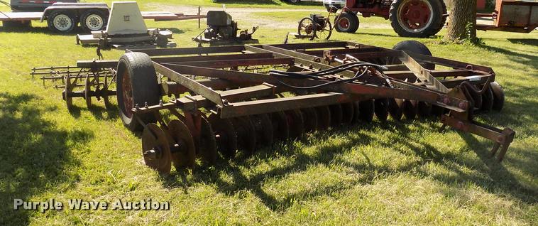 image for item DP9999 International Harvester 37 tandem offset disk