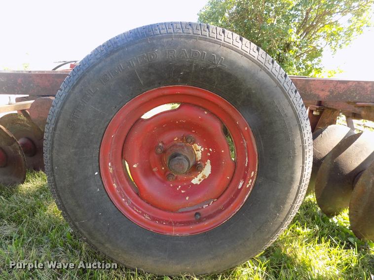 image for item DP9999 International Harvester 37 tandem offset disk