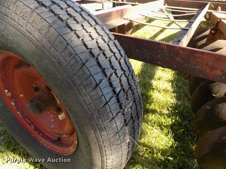 image for item DP9999 International Harvester 37 tandem offset disk
