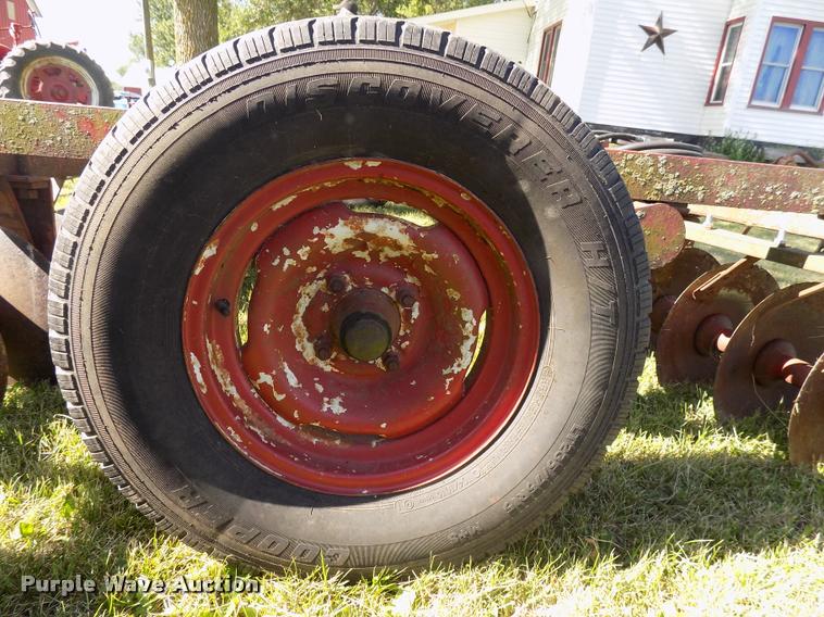 image for item DP9999 International Harvester 37 tandem offset disk
