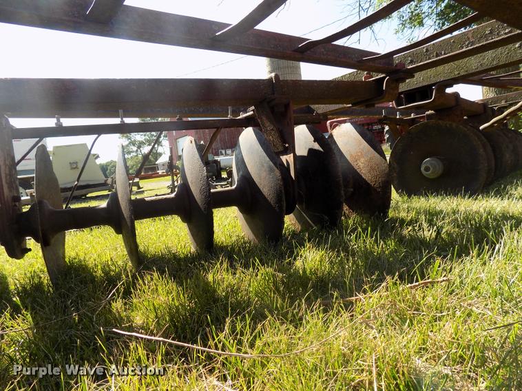 image for item DP9999 International Harvester 37 tandem offset disk