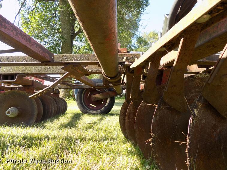 image for item DP9999 International Harvester 37 tandem offset disk