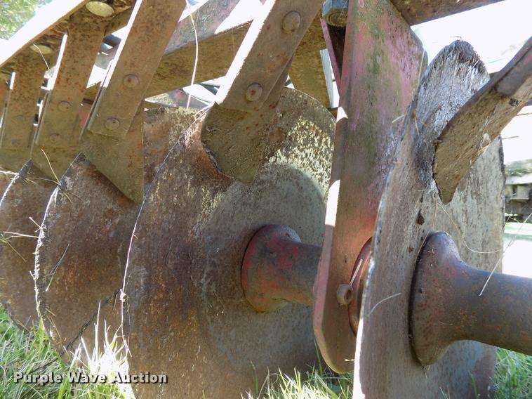 image for item DP9999 International Harvester 37 tandem offset disk