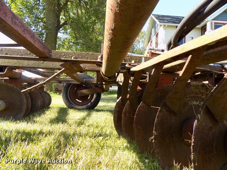image for item DP9999 International Harvester 37 tandem offset disk