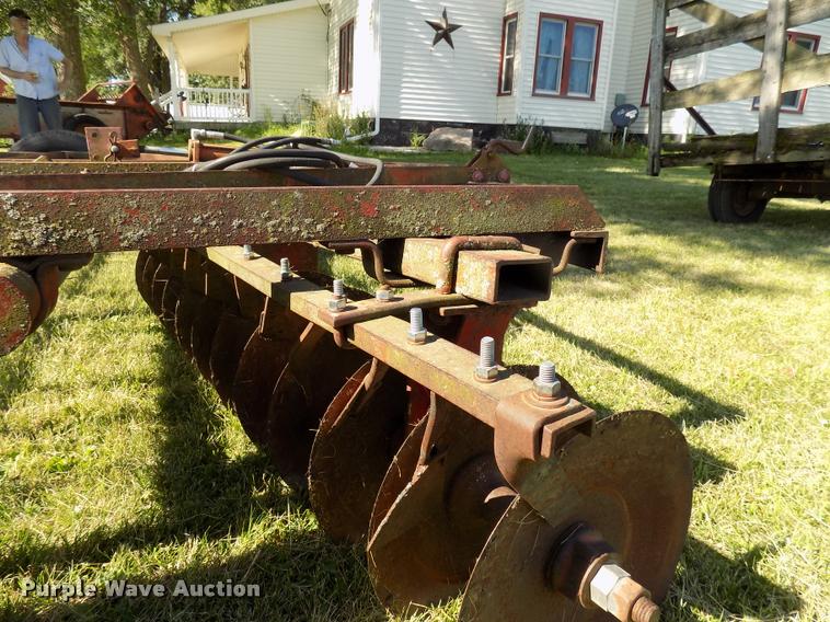 image for item DP9999 International Harvester 37 tandem offset disk