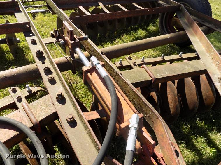 image for item DP9999 International Harvester 37 tandem offset disk