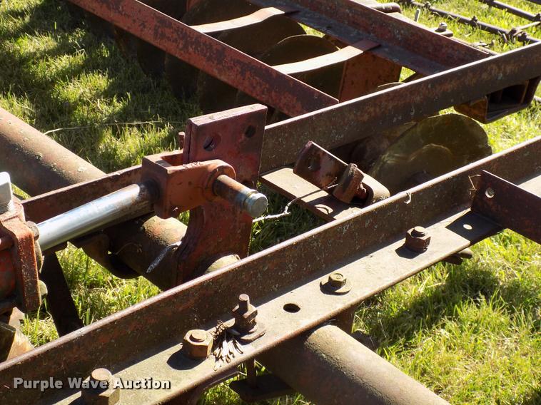 image for item DP9999 International Harvester 37 tandem offset disk