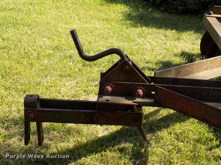 image for item DP9999 International Harvester 37 tandem offset disk
