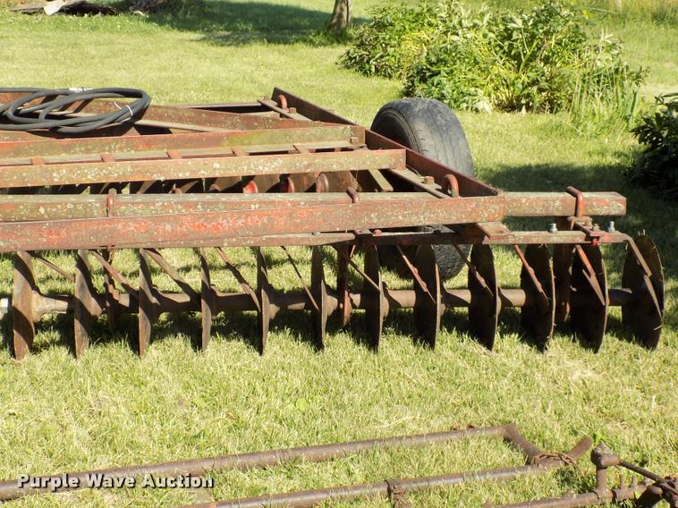 image for item DP9999 International Harvester 37 tandem offset disk