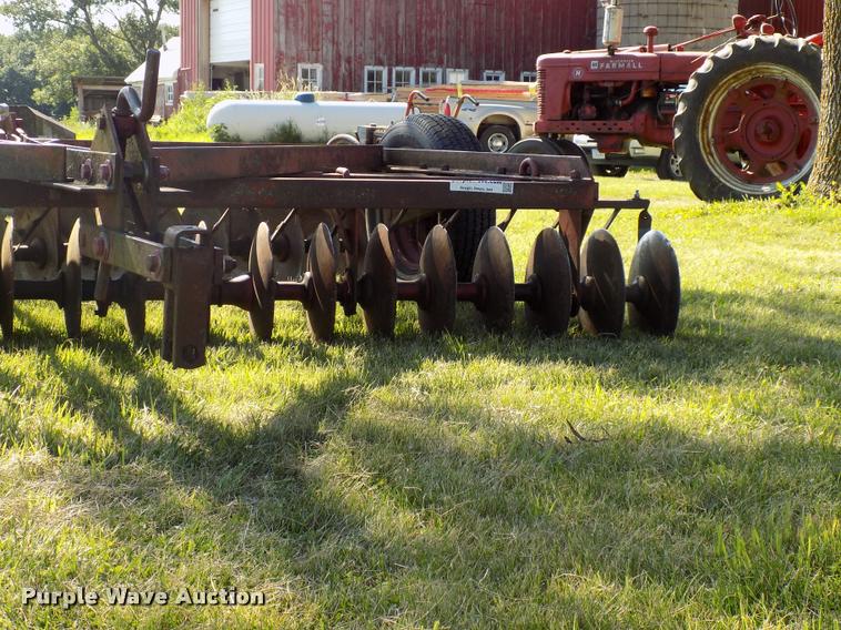 image for item DP9999 International Harvester 37 tandem offset disk
