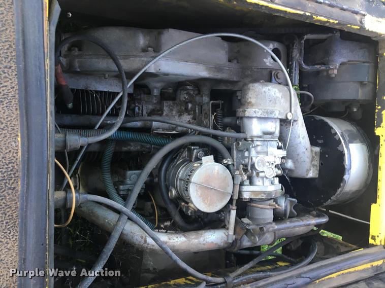 image for item G1187 1983 Cushman Truckster utility vehicle