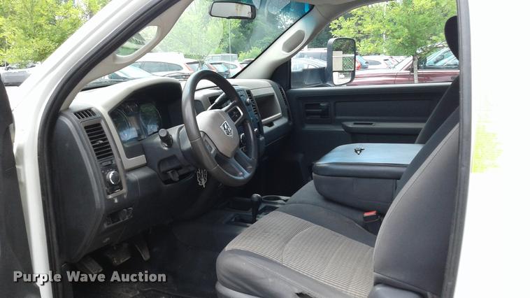 image for item K3869 2011 Dodge Ram 5500HD service truck