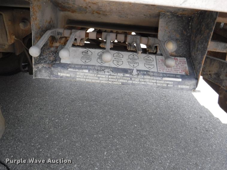 image for item K5915 2001 International 4700 wrecker truck