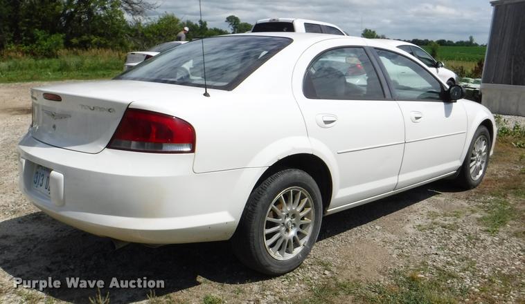 image for item K5932 2005 Chrysler Sebring Touring